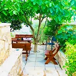Mistral Inn